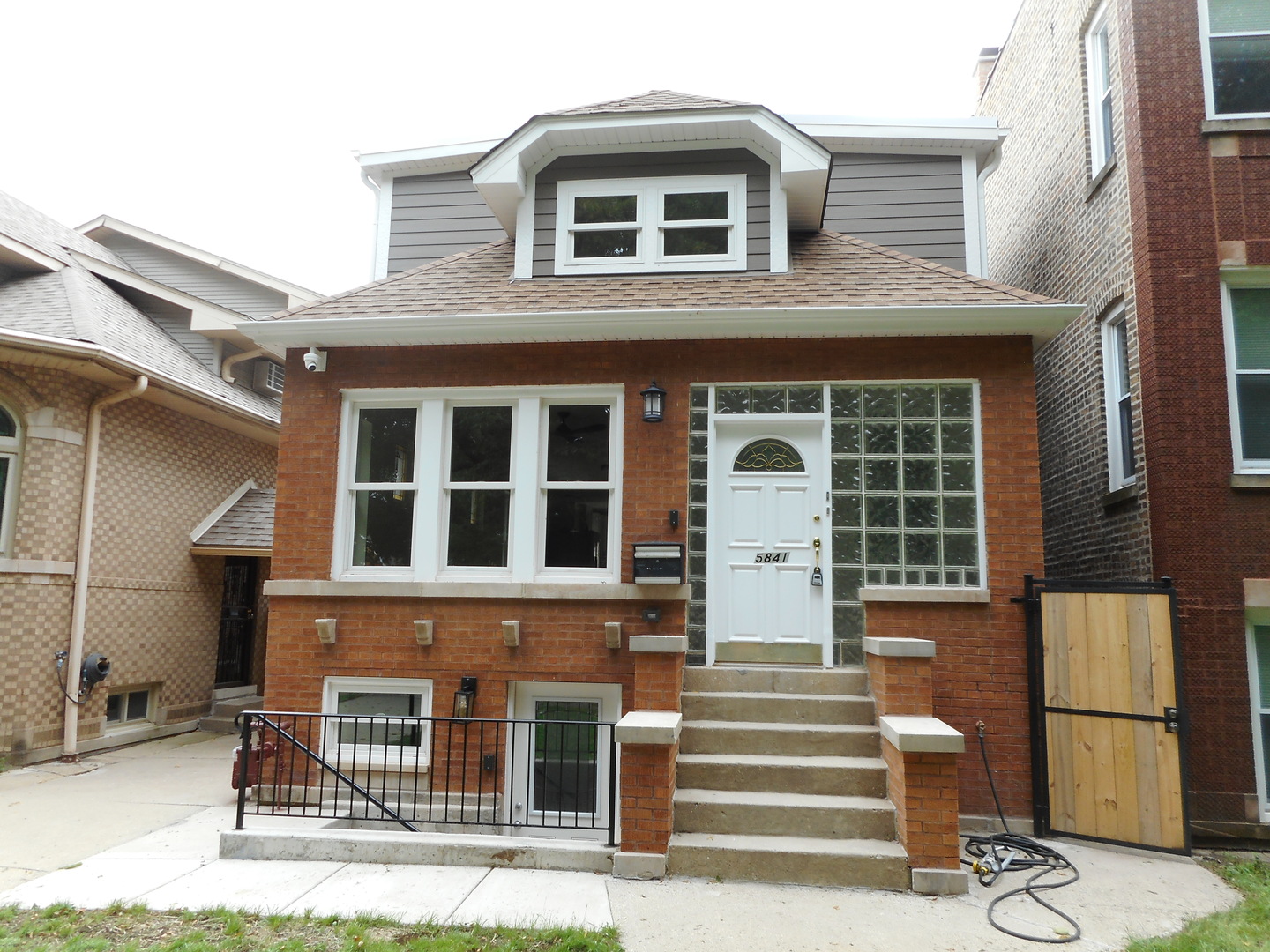 5841 N MEDINA Avenue, Chicago, IL 60646