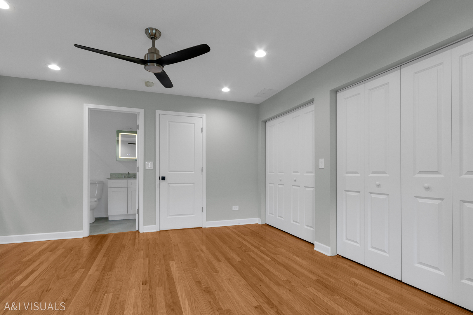 5841 N MEDINA Avenue, Chicago, IL 60646