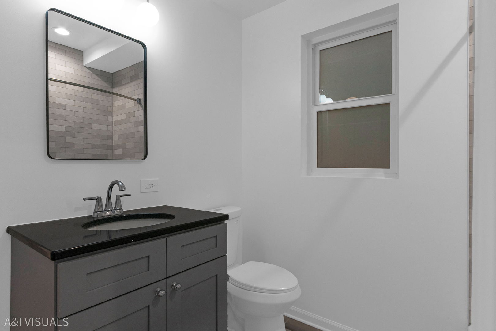 5841 N MEDINA Avenue, Chicago, IL 60646