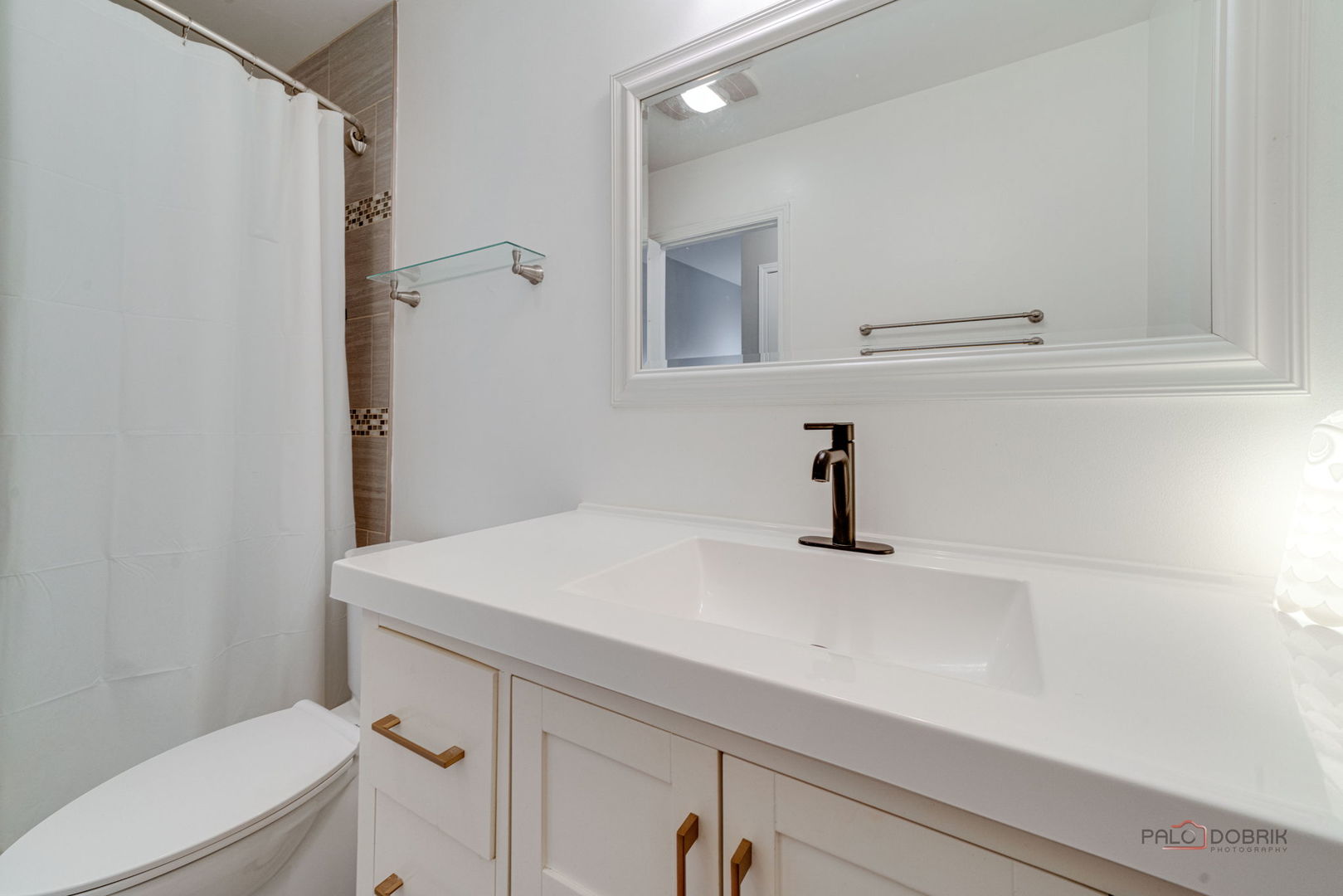 530 Wiltshire Court, Schaumburg, IL 60193