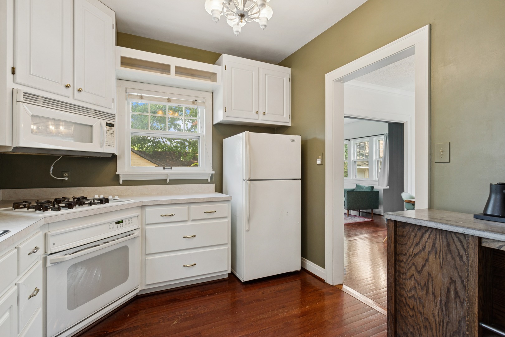 807 Sherwood Place, Joliet, IL 60435