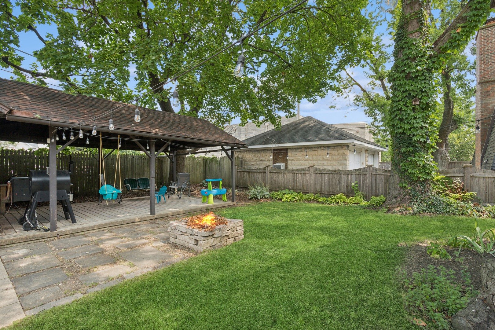 807 Sherwood Place, Joliet, IL 60435