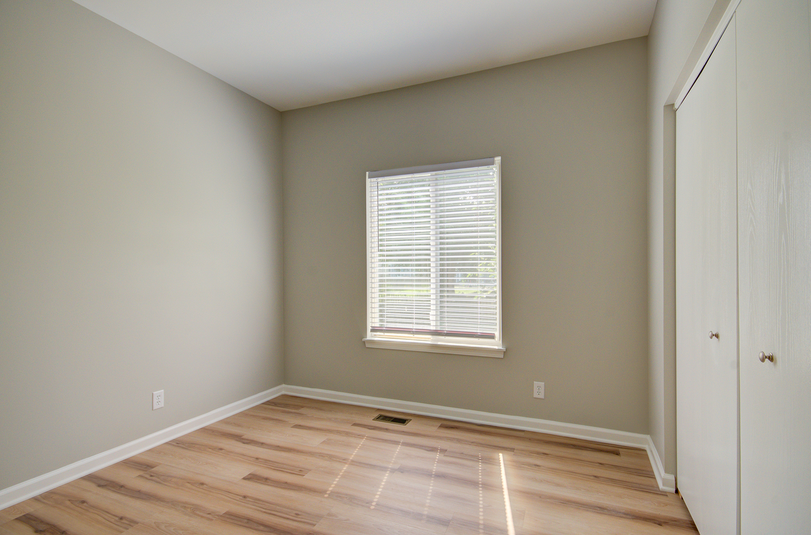 22245 W Natchez Court, Plainfield, IL 60544