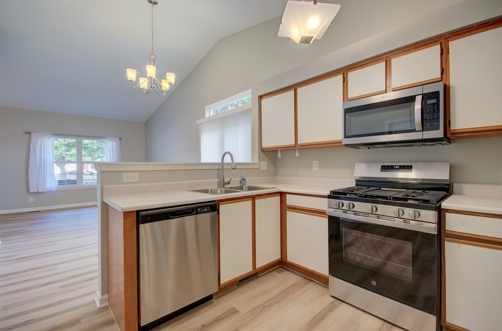 22245 W Natchez Court, Plainfield, IL 60544