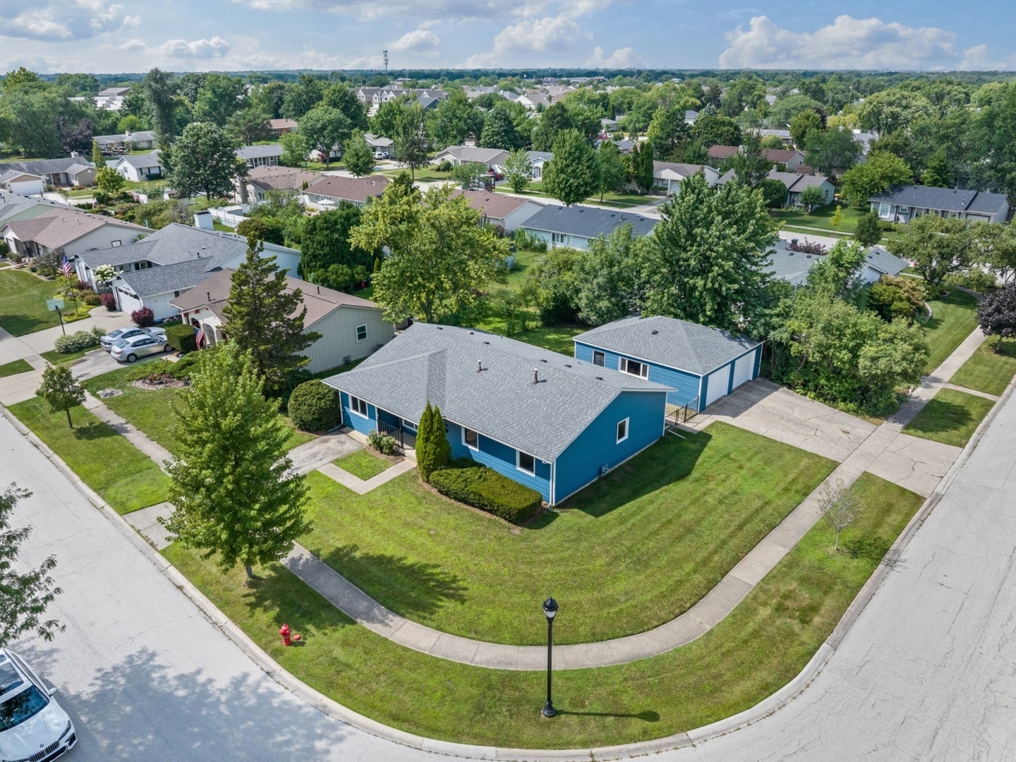 1124 LOVELL Court, Elk Grove Village, IL 60007