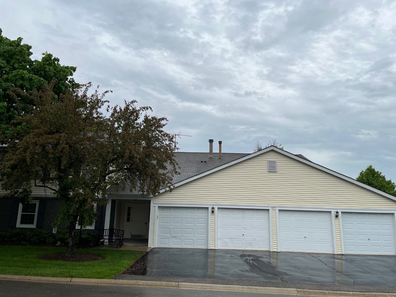 652 Mallard Court #C2, Bartlett, IL 60103