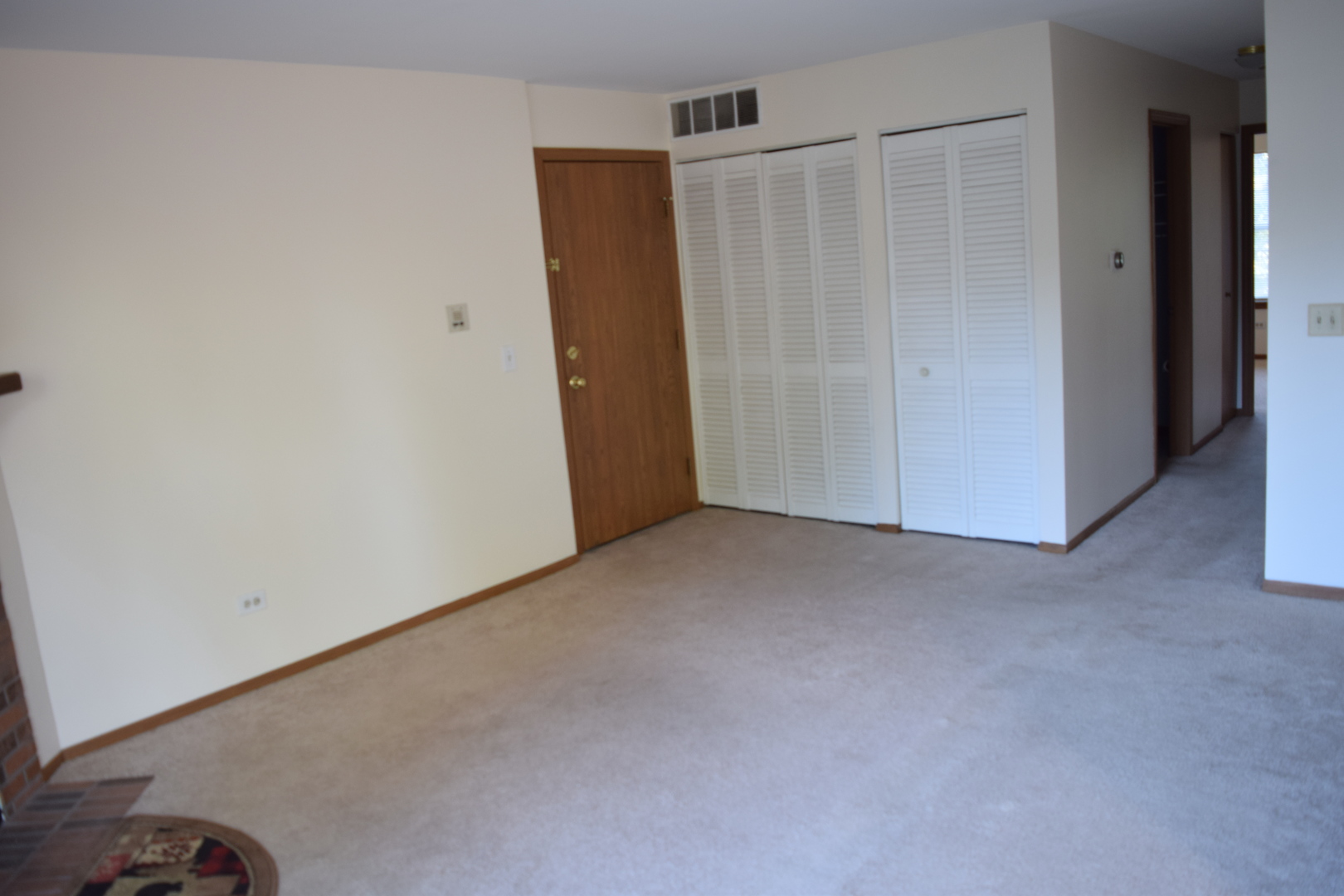 652 Mallard Court #C2, Bartlett, IL 60103