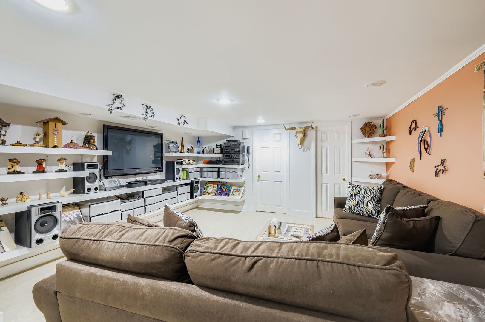 1450 S Stewart Avenue, Lombard, IL 60148