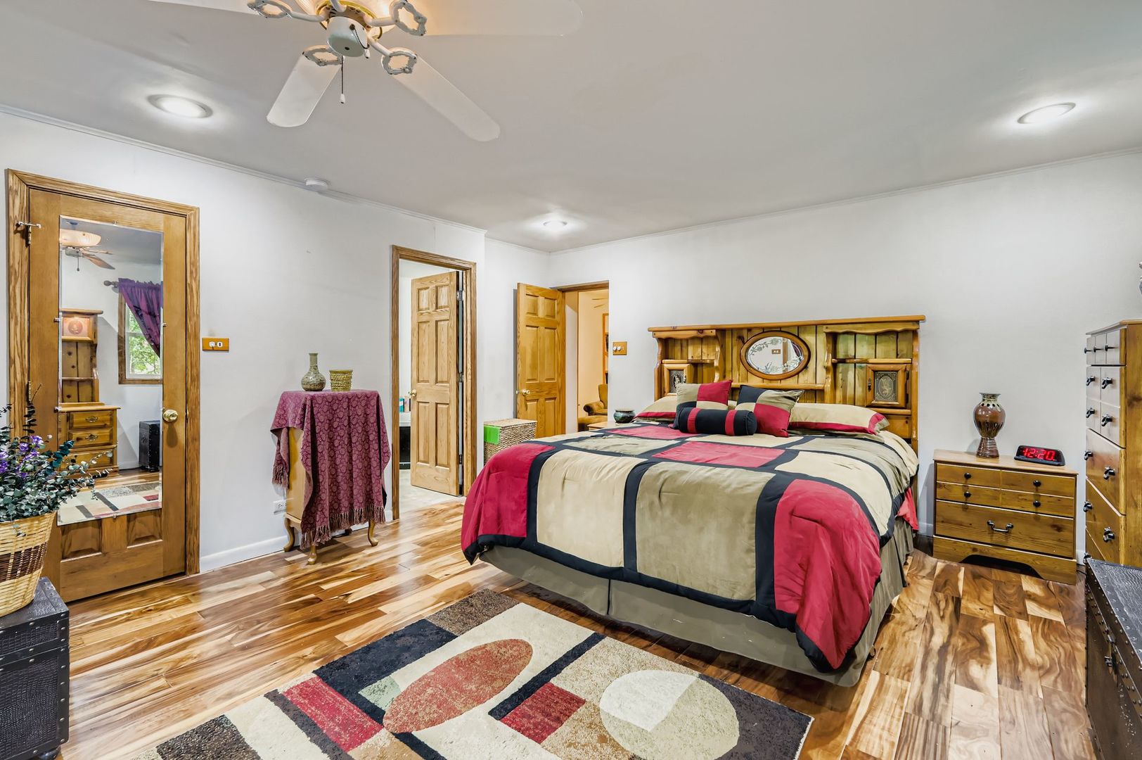 1450 S Stewart Avenue, Lombard, IL 60148