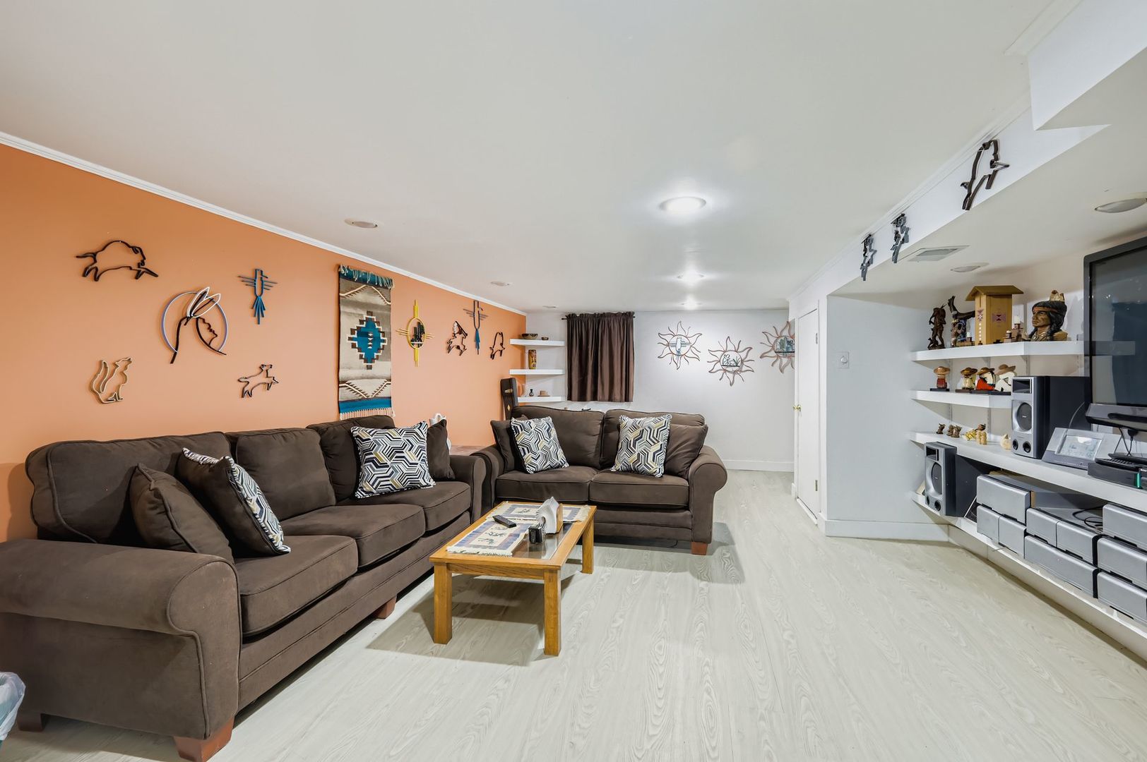 1450 S Stewart Avenue, Lombard, IL 60148