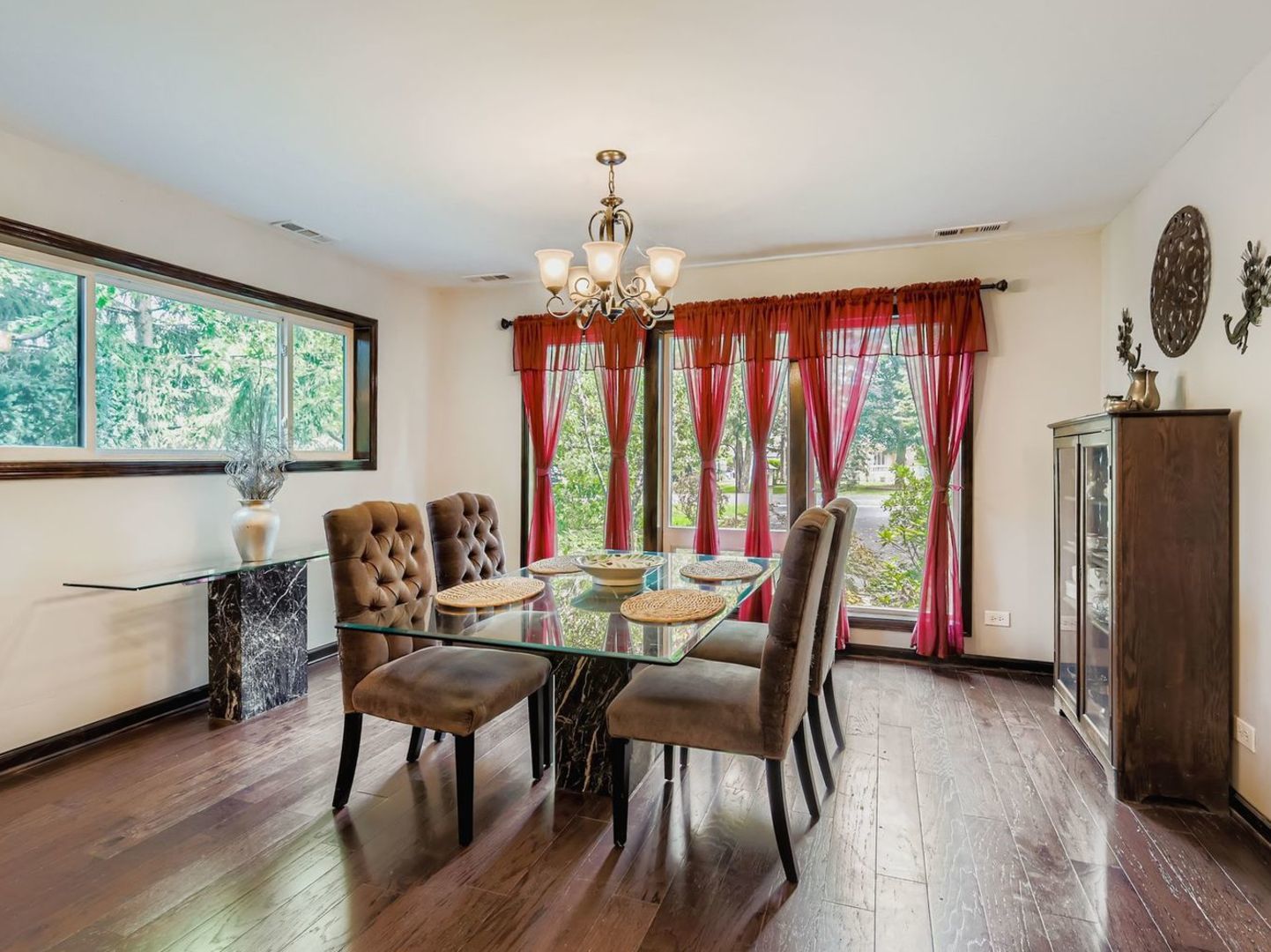 1450 S Stewart Avenue, Lombard, IL 60148