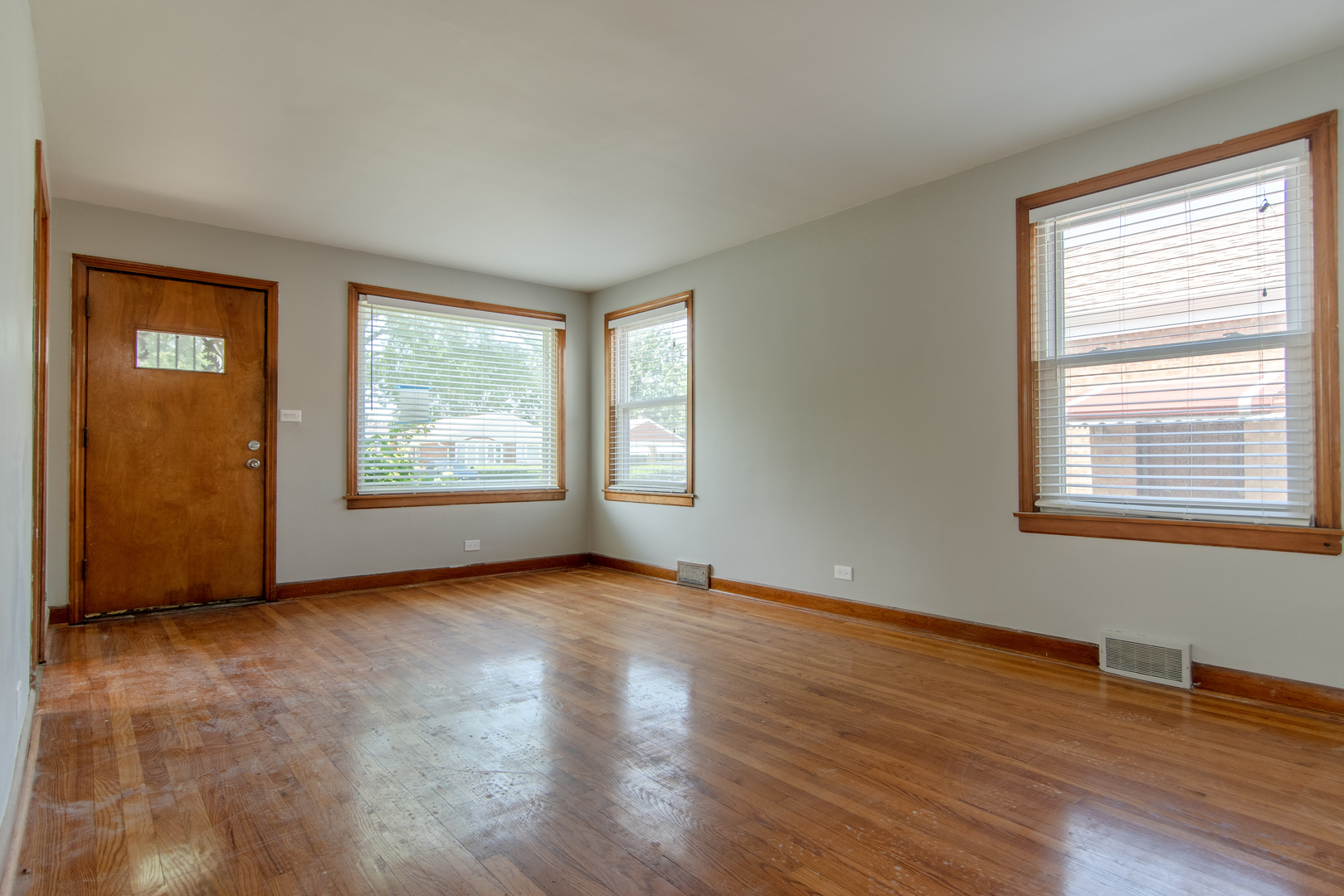 301 Bohland Avenue, Bellwood, IL 60104