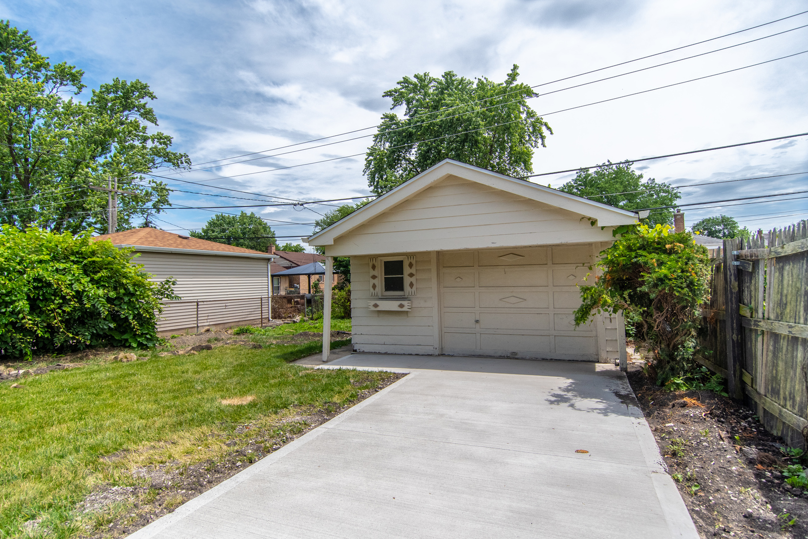 301 Bohland Avenue, Bellwood, IL 60104