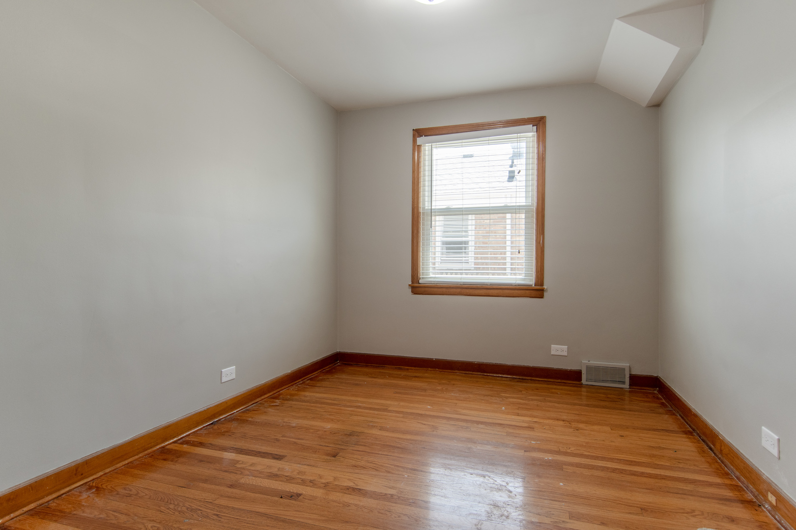 301 Bohland Avenue, Bellwood, IL 60104