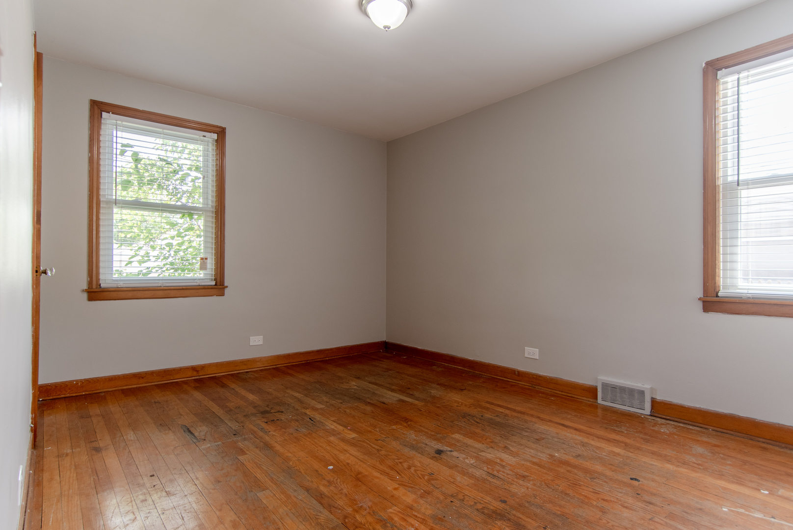 301 Bohland Avenue, Bellwood, IL 60104