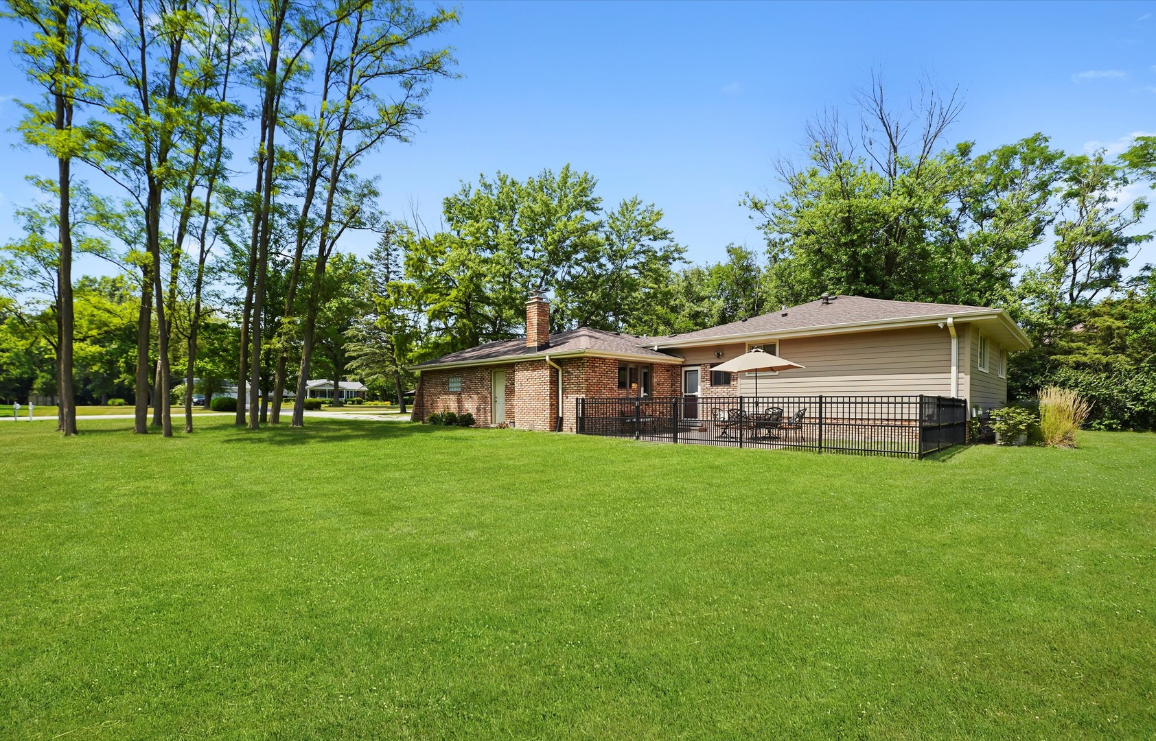 26521 S Greenwood Avenue, Crete, IL 60417