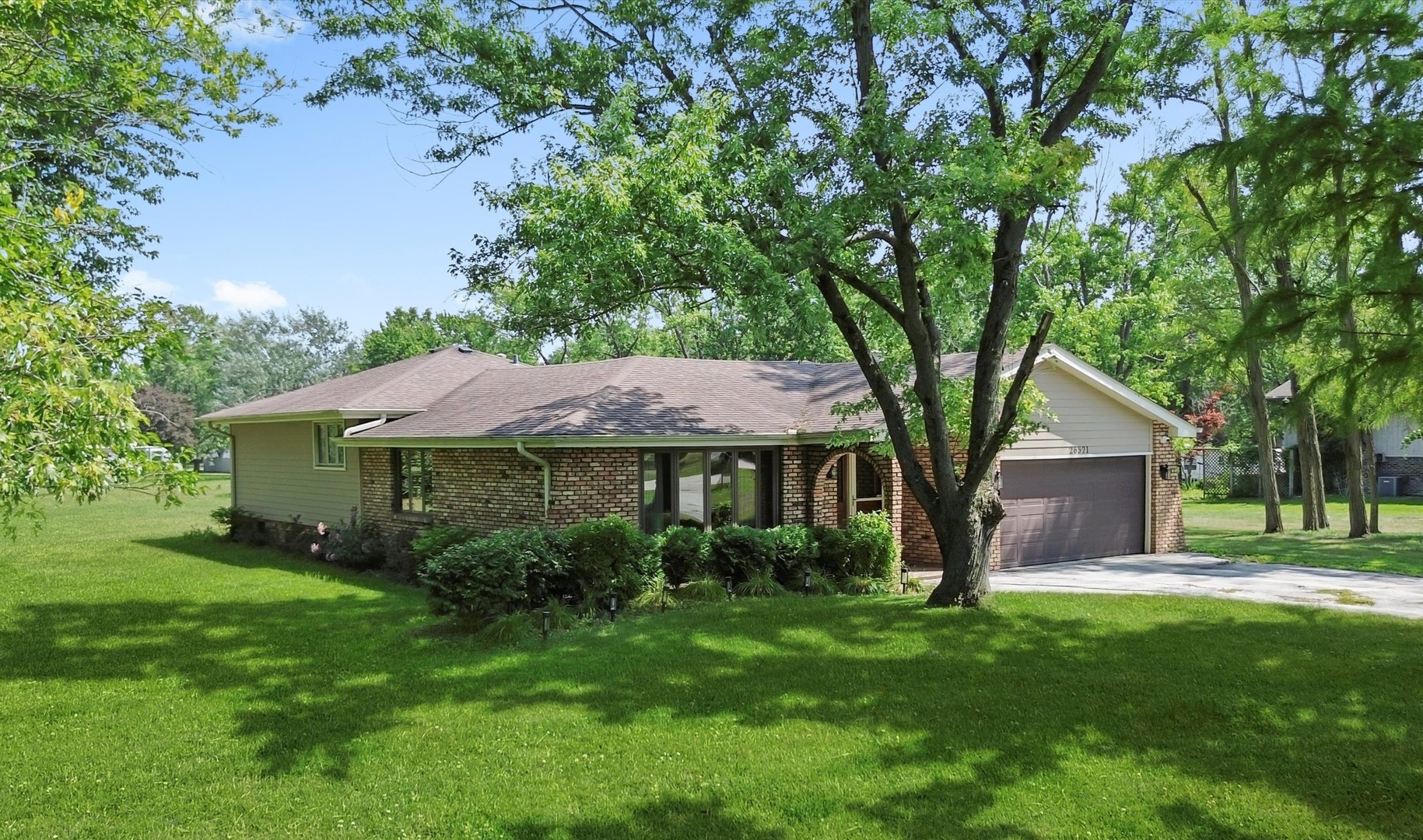 26521 S Greenwood Avenue, Crete, IL 60417