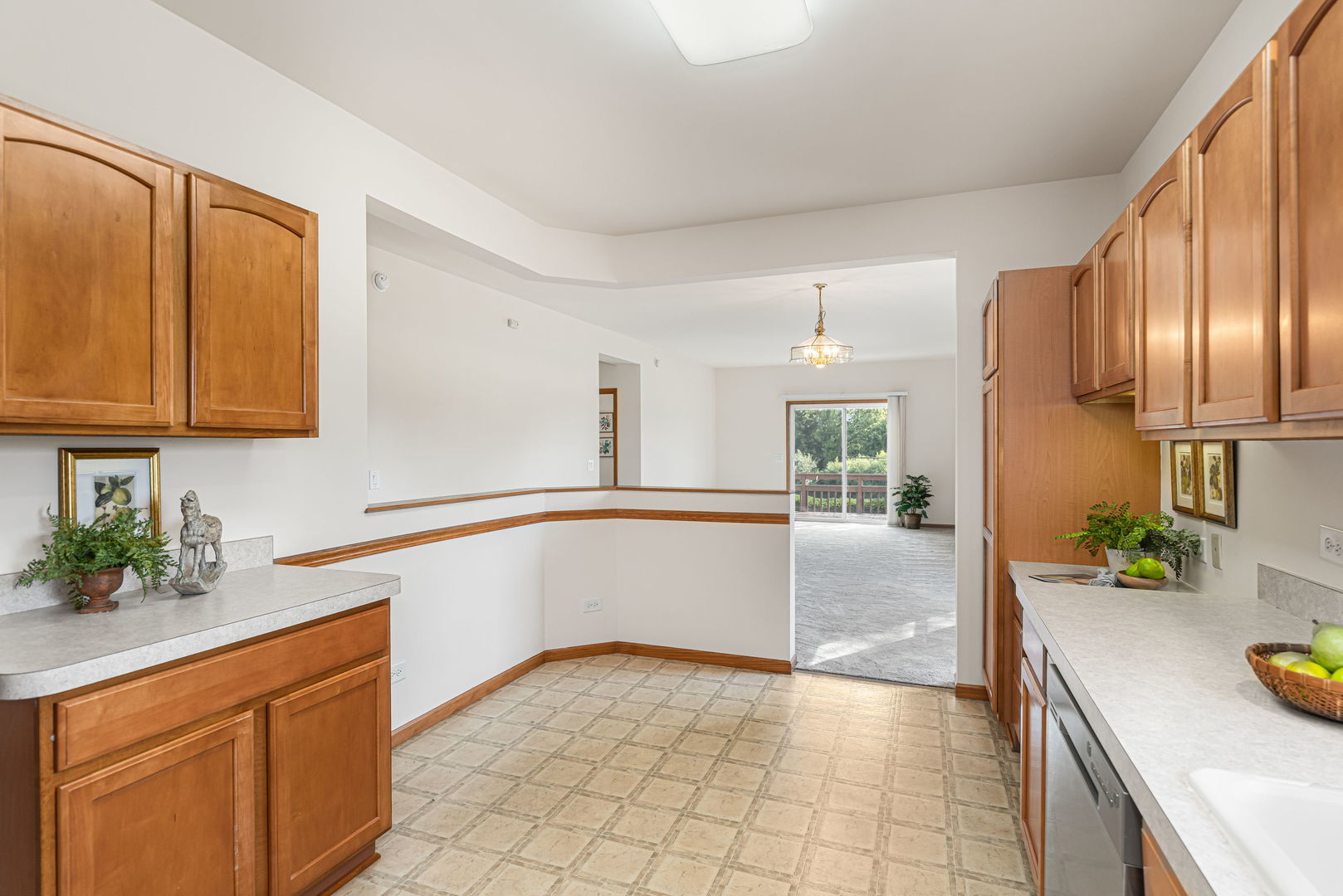 1 Rocking Horse Lane, Grayslake, IL 60030