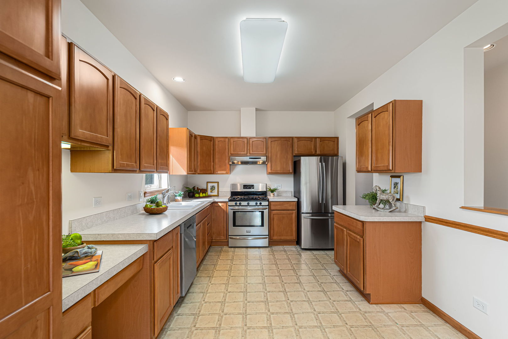 1 Rocking Horse Lane, Grayslake, IL 60030