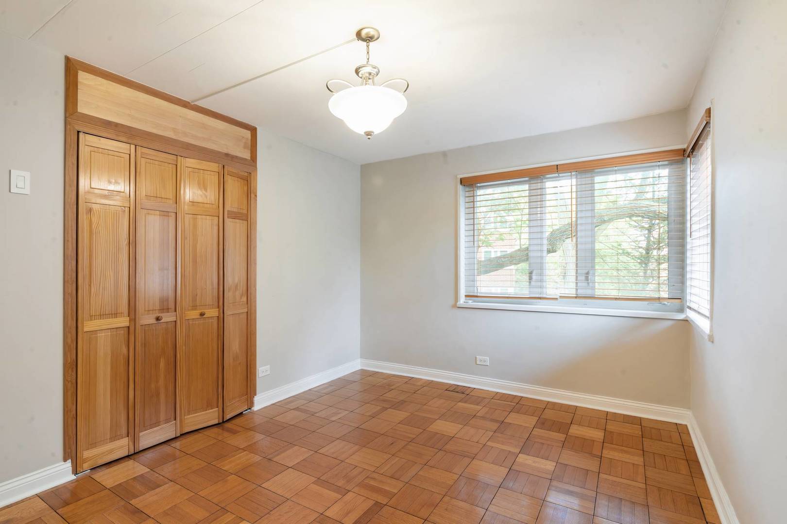 7212 Oak Avenue #3NE, River Forest, IL 60305