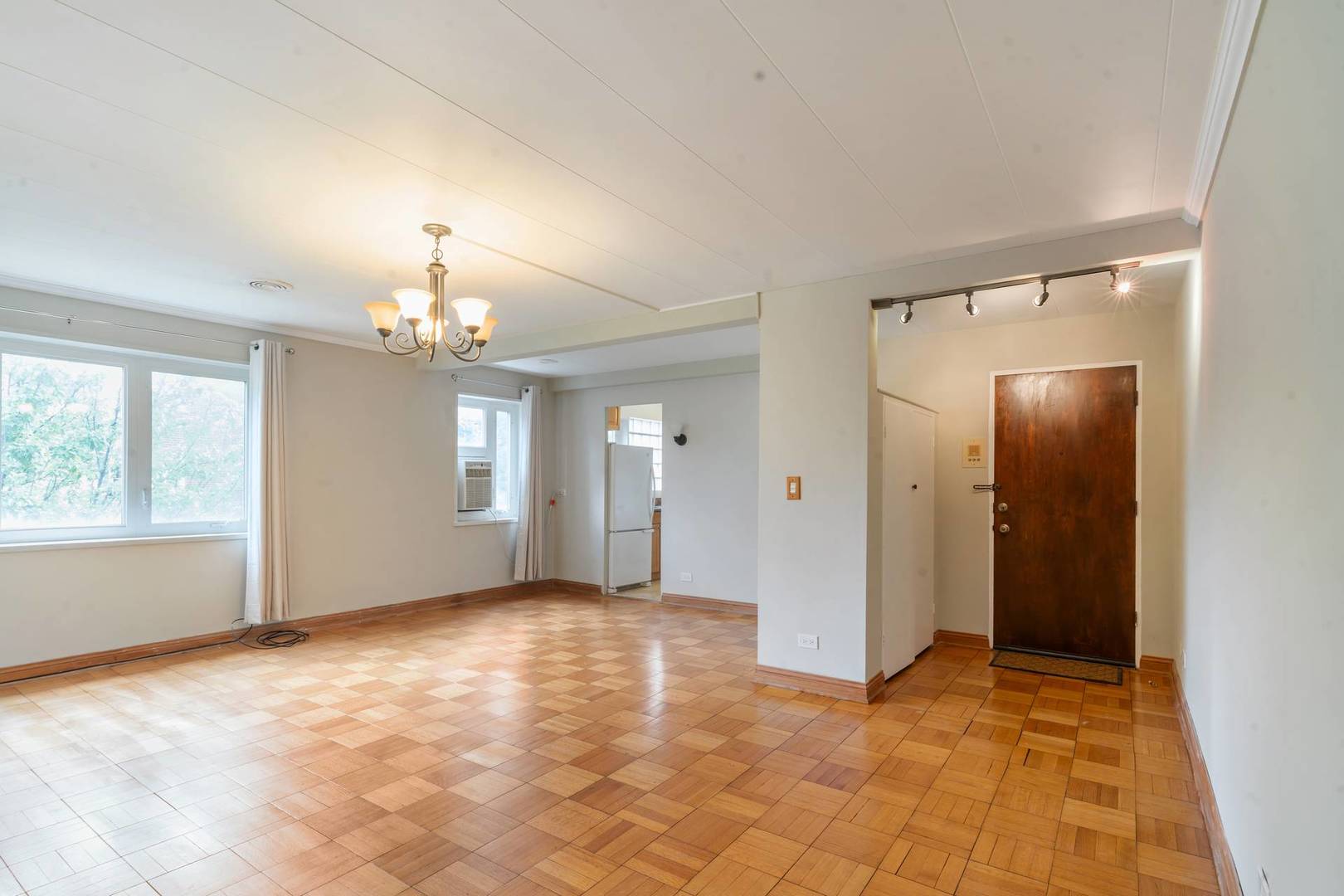 7212 Oak Avenue #3NE, River Forest, IL 60305