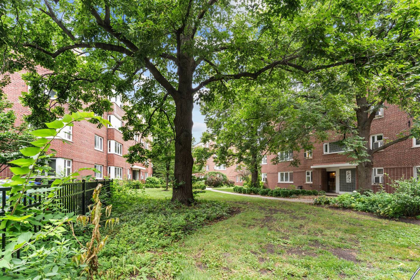 7212 Oak Avenue #3NE, River Forest, IL 60305