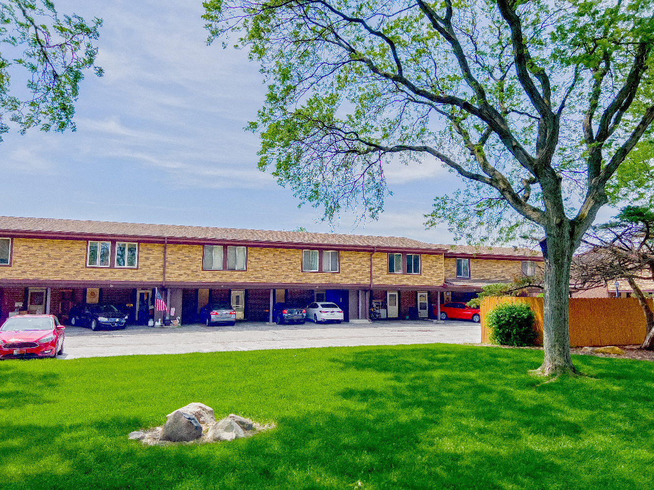 26 Cour Versaille Court #26, Palos Hills, IL 60465