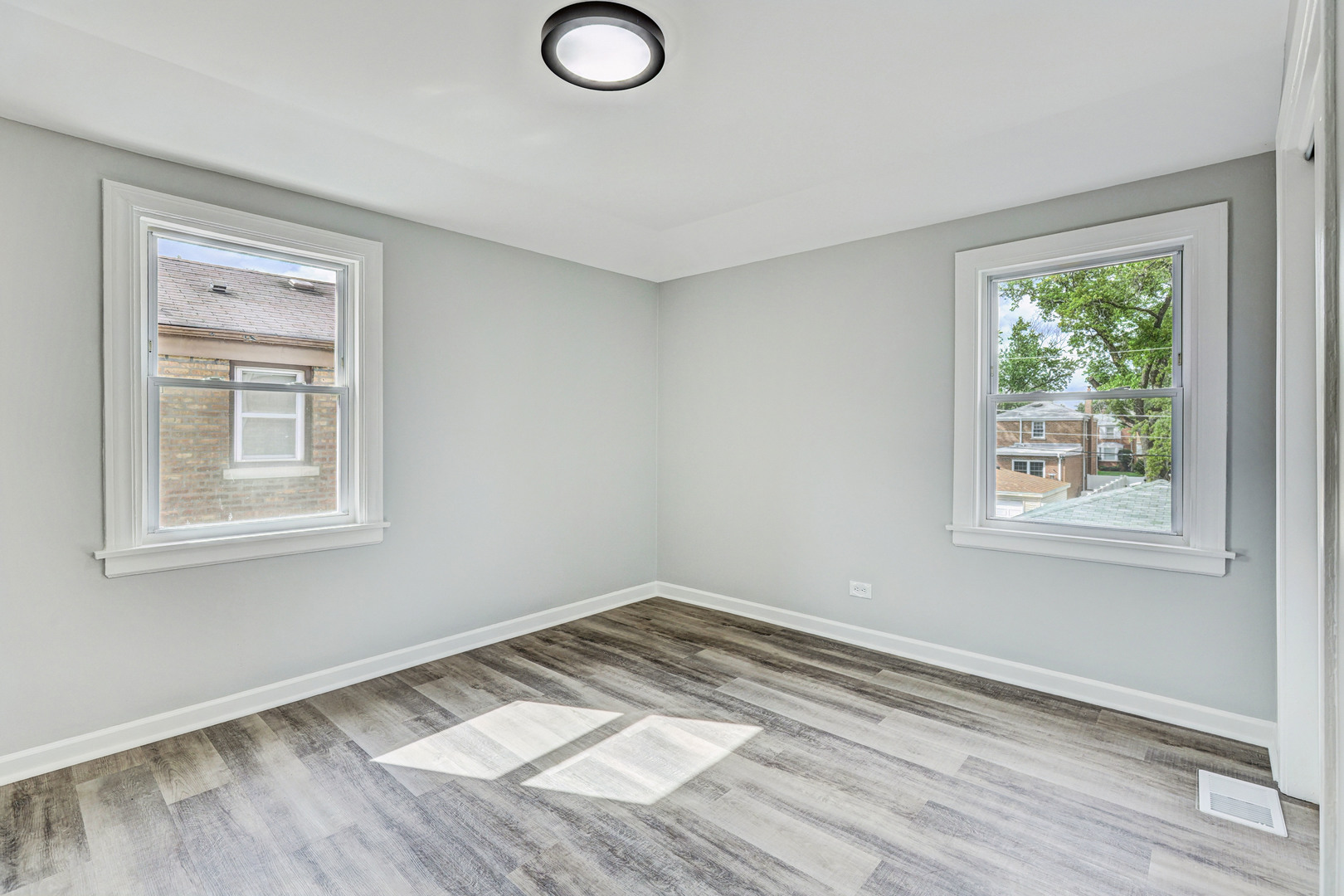 3901 Jackson Street, Bellwood, IL 60104