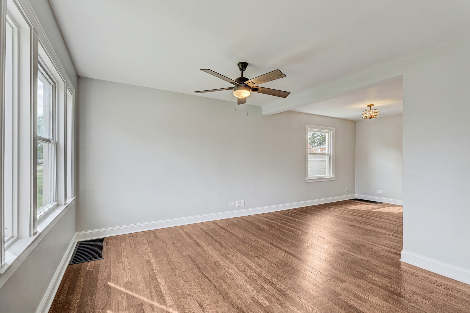 3901 Jackson Street, Bellwood, IL 60104