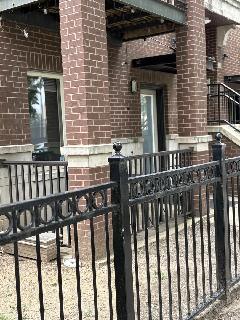 1226 S Blue Island Avenue #101, Chicago, IL 60608