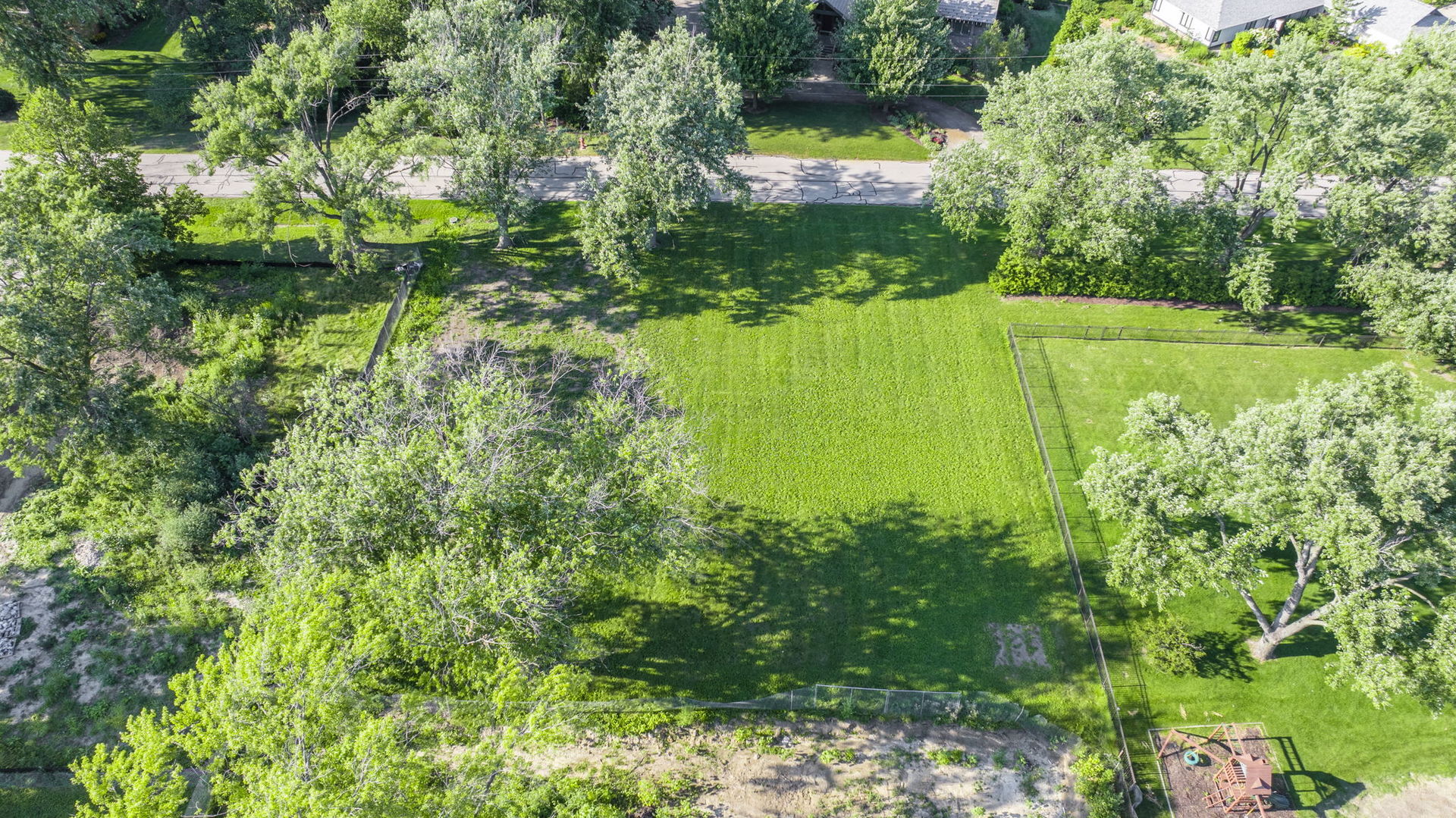 15W371 61st Place, Burr Ridge, IL 60527