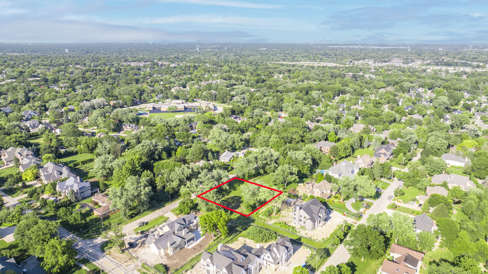 15W371 61st Place, Burr Ridge, IL 60527