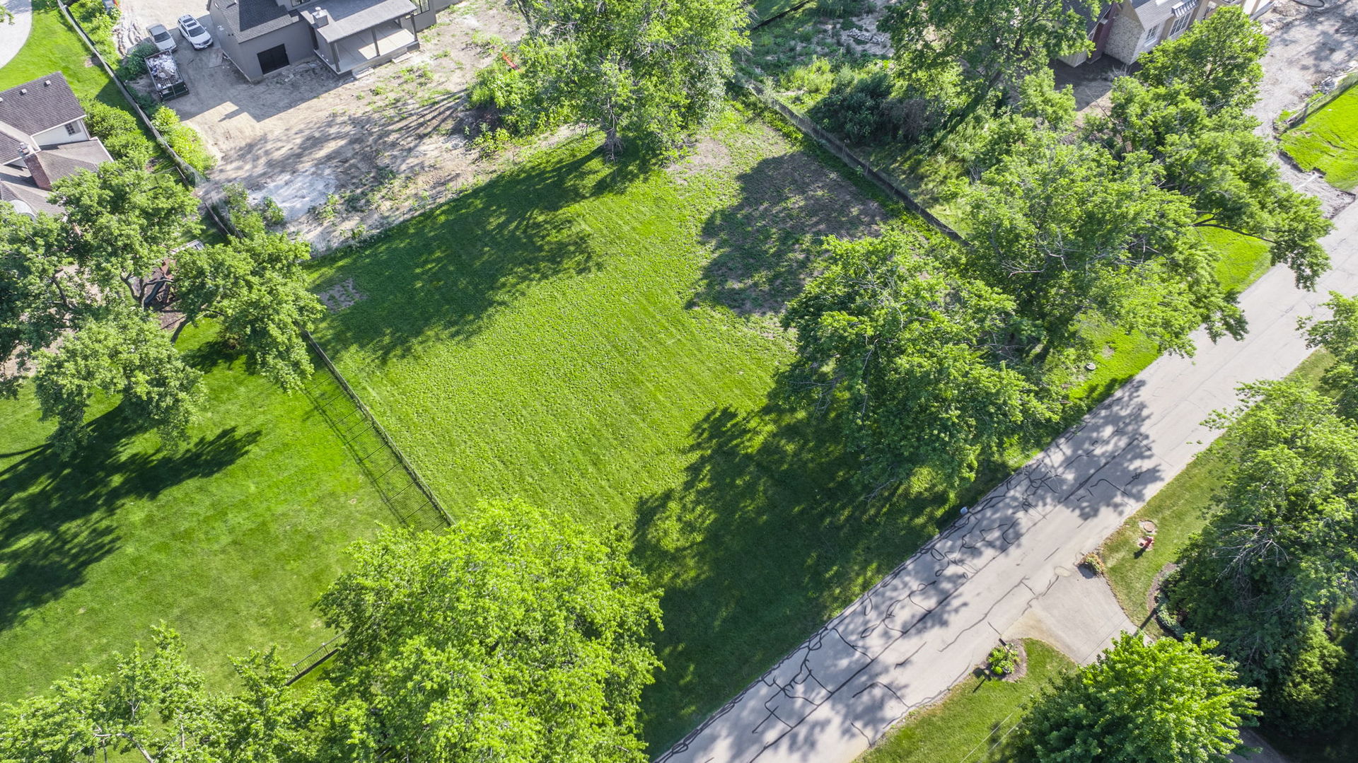 15W371 61st Place, Burr Ridge, IL 60527