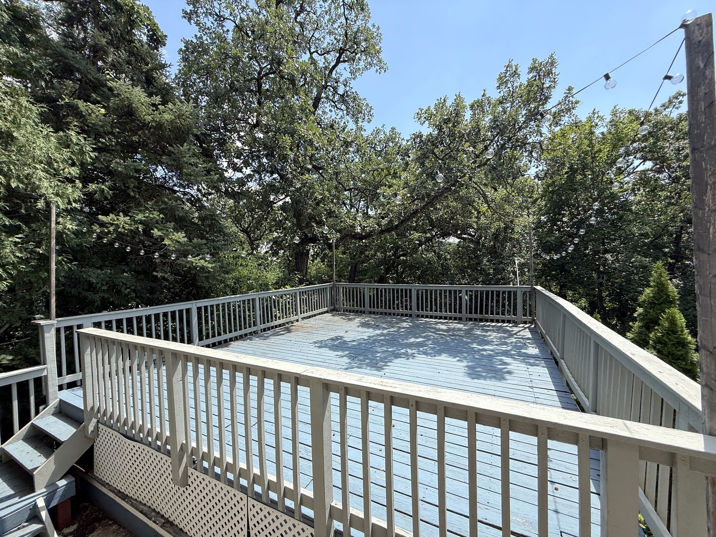 541 Blackhawk Drive, Lake In The Hills, IL 60156
