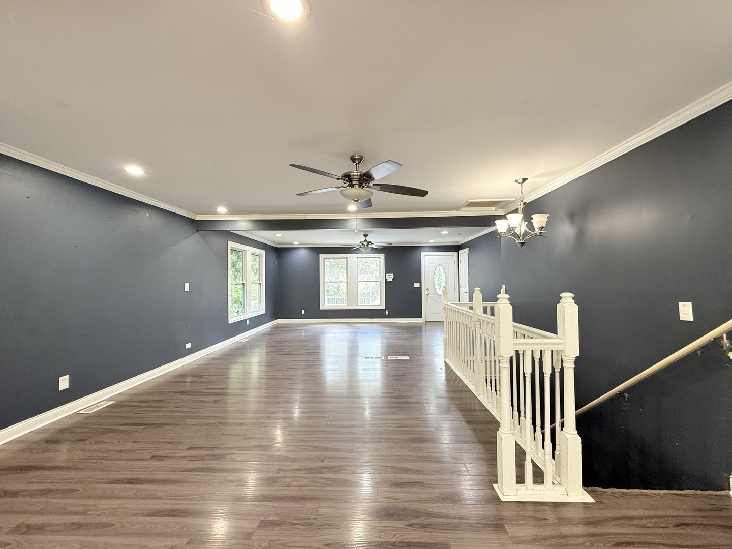 541 Blackhawk Drive, Lake In The Hills, IL 60156