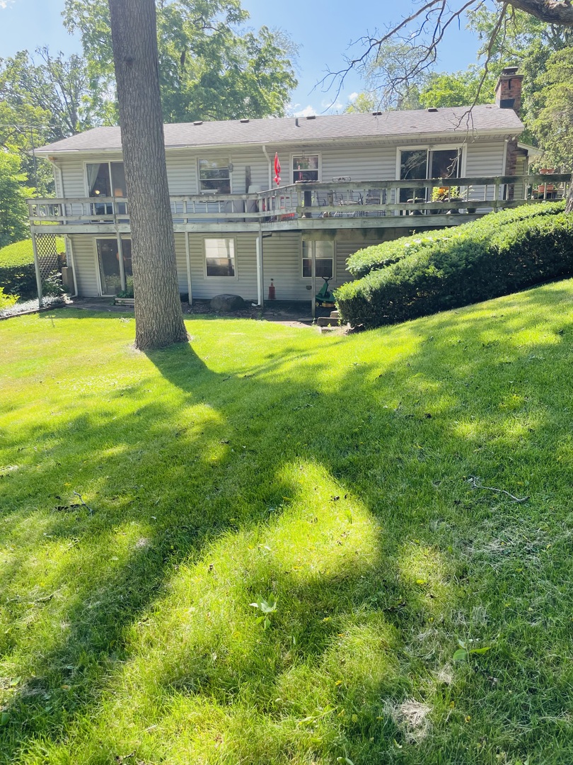 7710 Ravina Drive, Spring Grove, IL 60081
