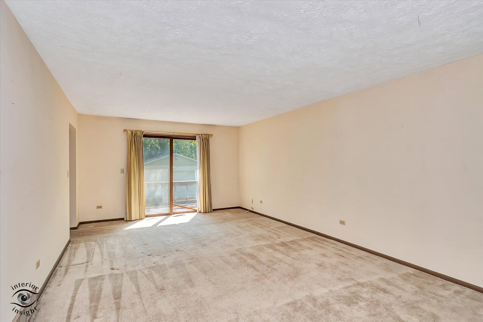 7710 Ravina Drive, Spring Grove, IL 60081