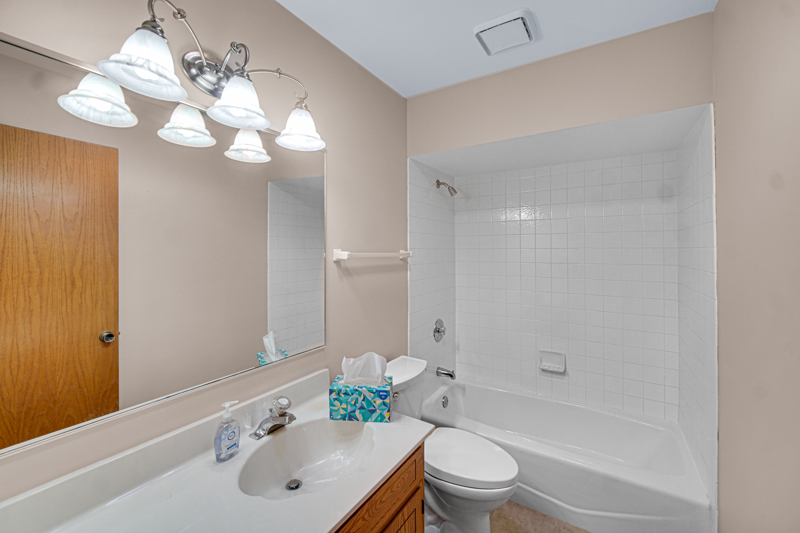 10935 California Court #185, Orland Park, IL 60467