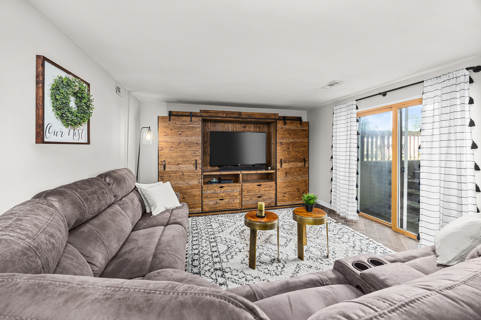 410 Andrew Lane, Schaumburg, IL 60193