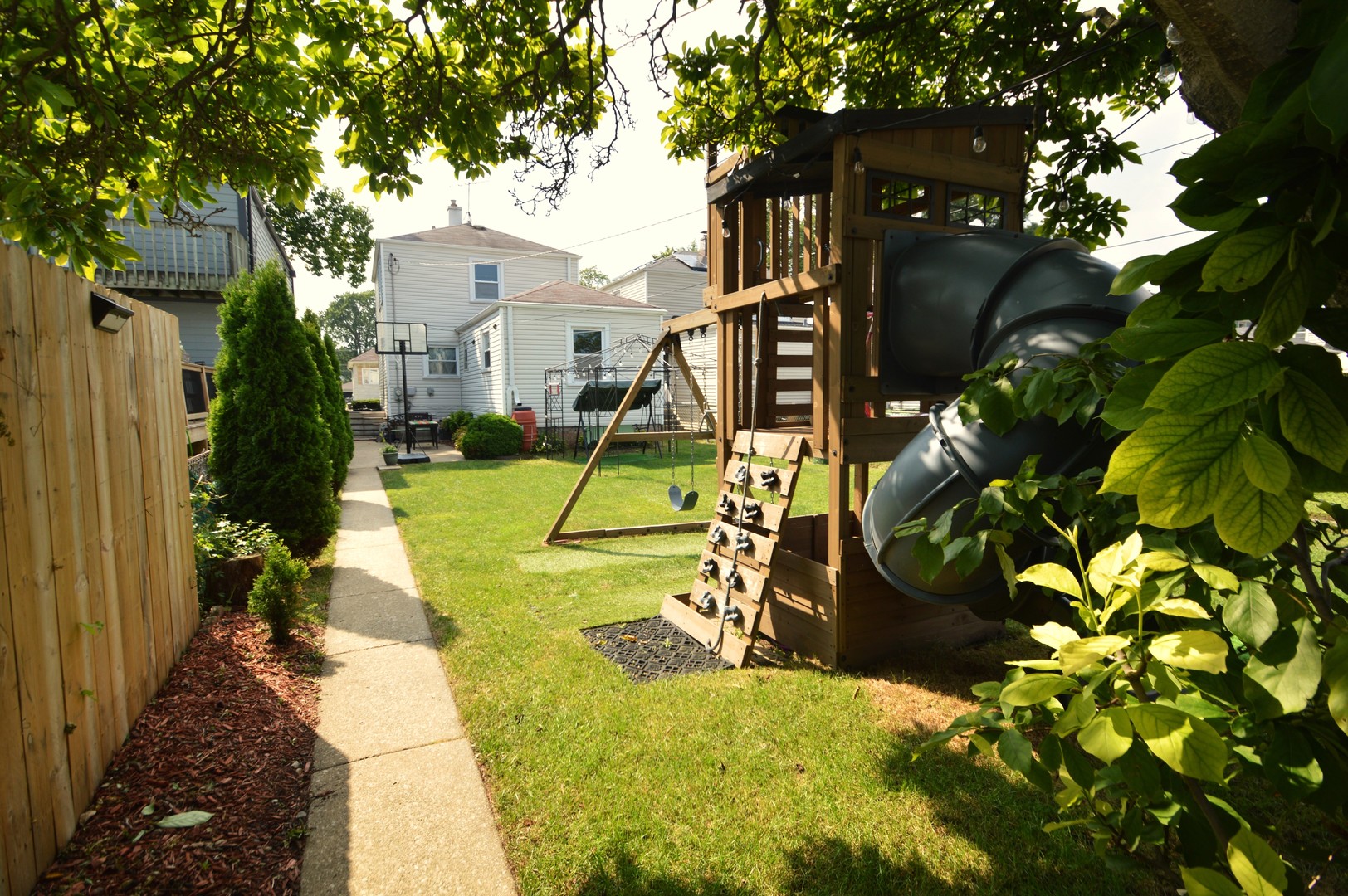 3933 Clinton Avenue, Stickney, IL 60402