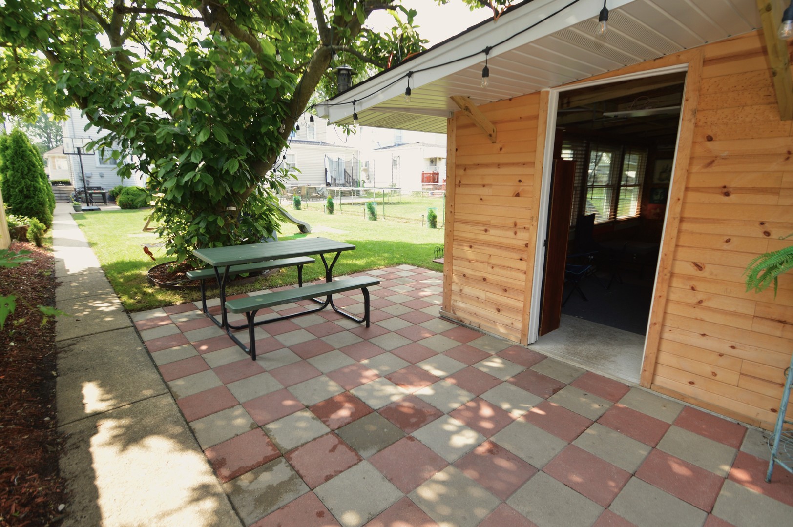 3933 Clinton Avenue, Stickney, IL 60402