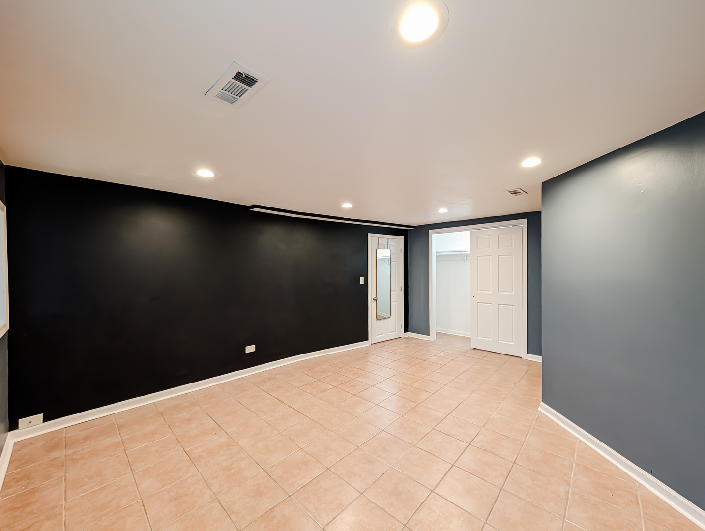 3739 N Pulaski Road #GN, Chicago, IL 60641