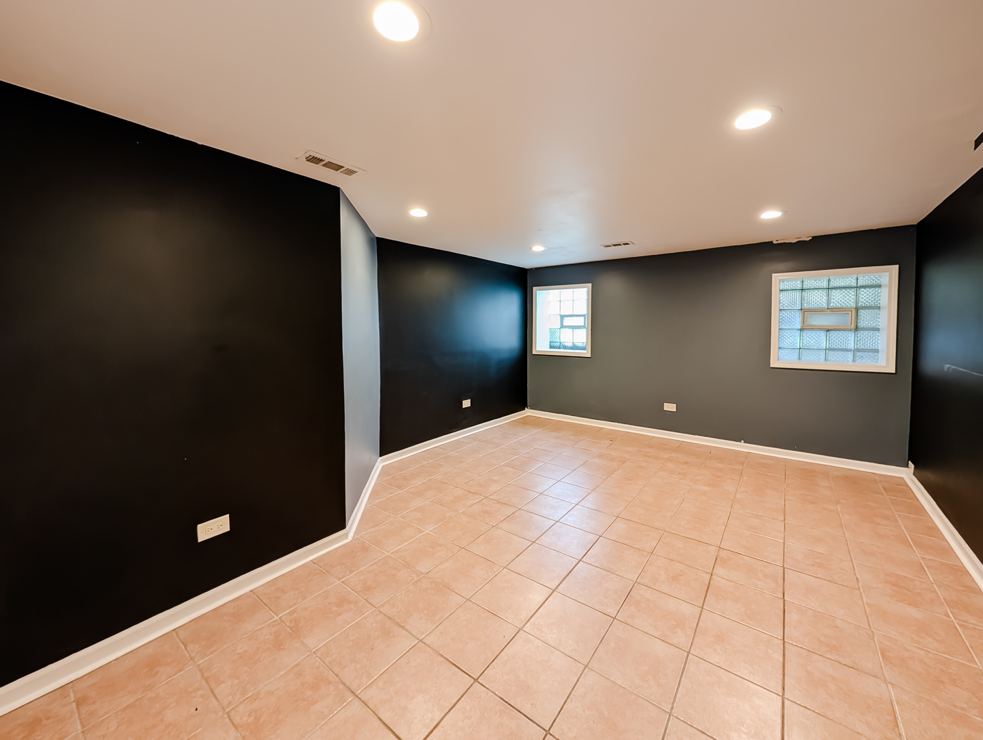 3739 N Pulaski Road #GN, Chicago, IL 60641