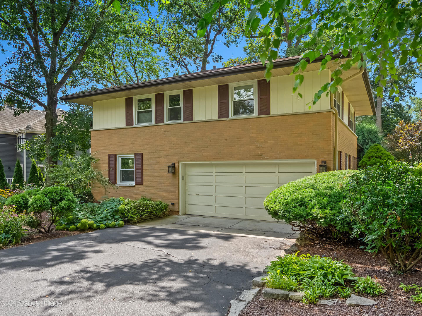 23W111 Mulberry Lane, Glen Ellyn, IL 60137