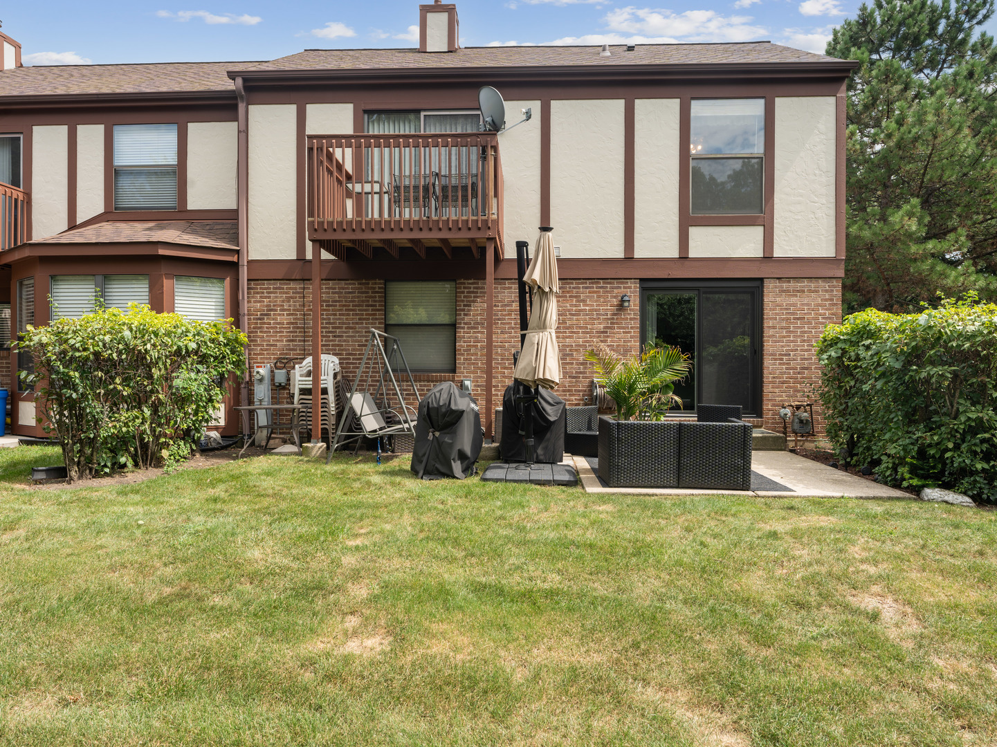 2828 Brighton Court, Westchester, IL 60154