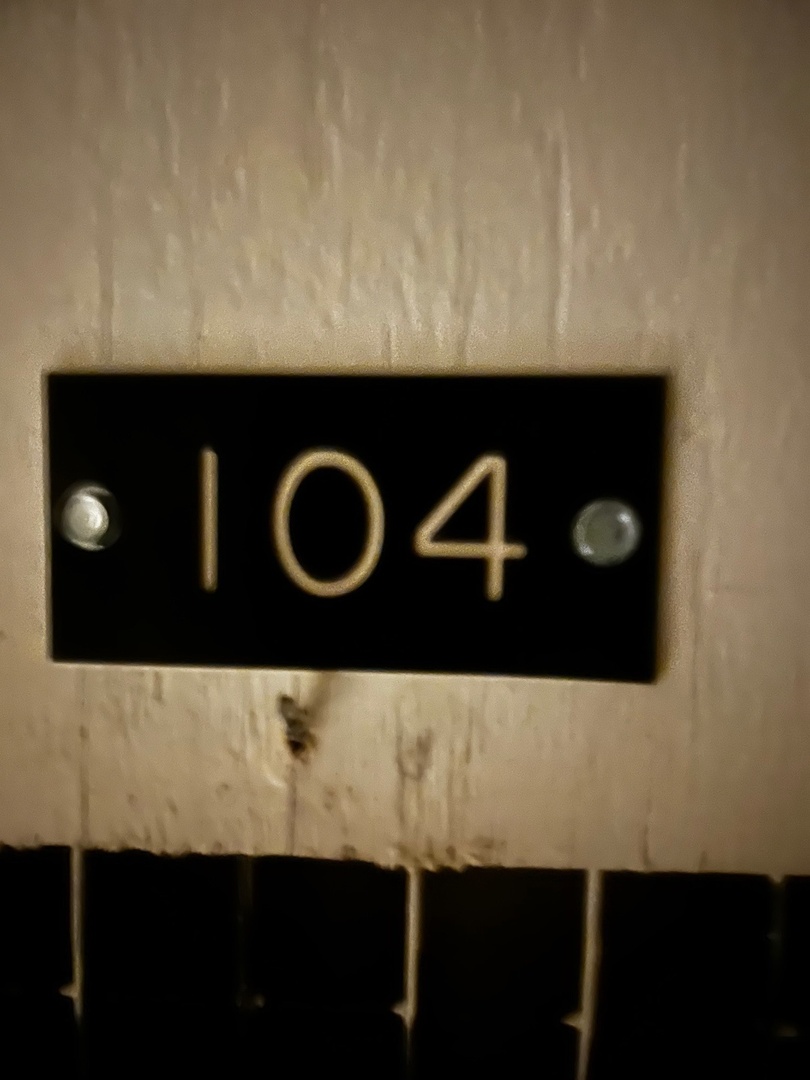 6149 Knoll Wood Court #104, Willowbrook, IL 60527