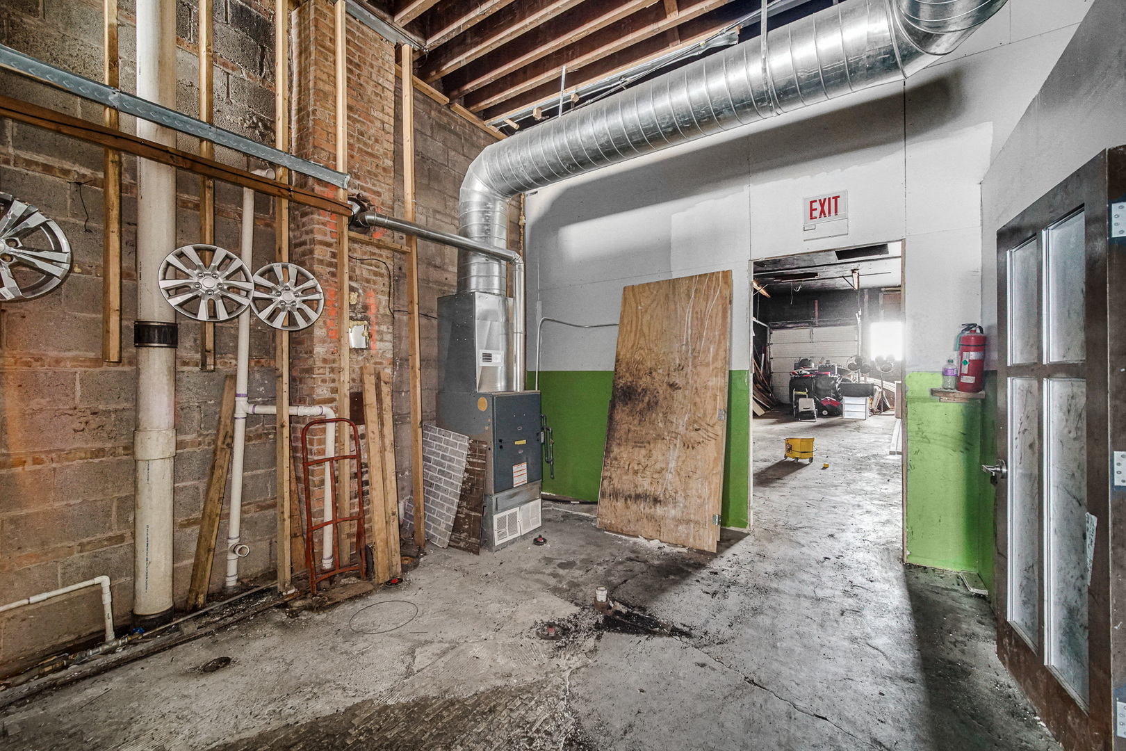 4323 W Madison Street, Chicago, IL 60624
