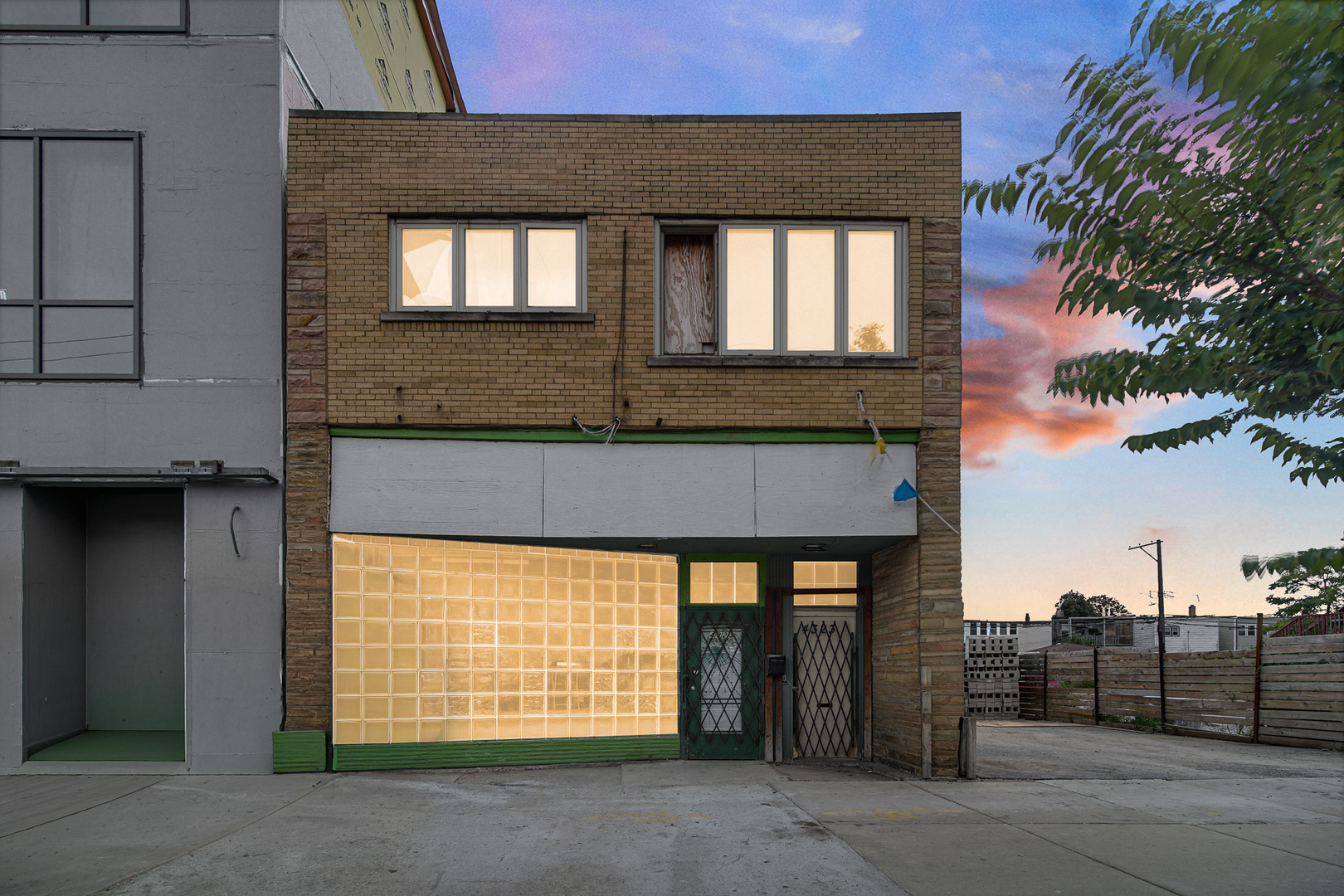 4323 W Madison Street, Chicago, IL 60624