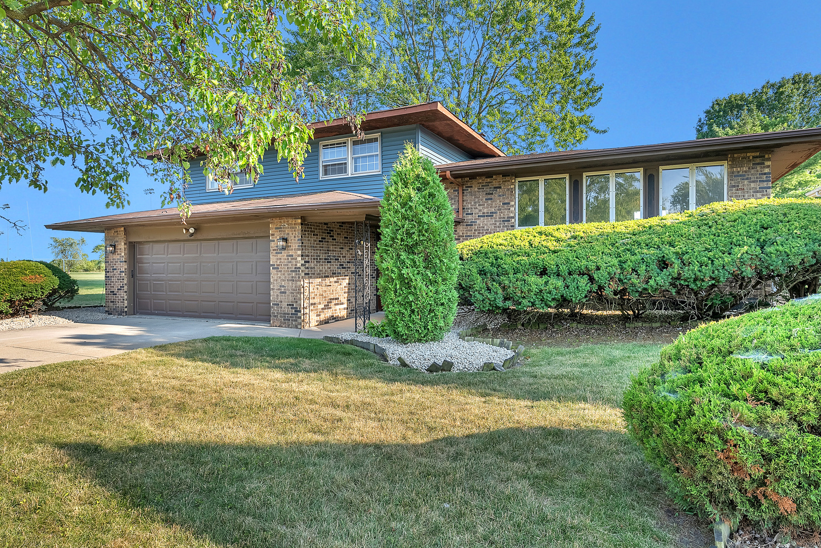 2957 192nd Place, Lansing, IL 60438