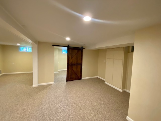 587 Wilshire Avenue, Glen Ellyn, IL 60137